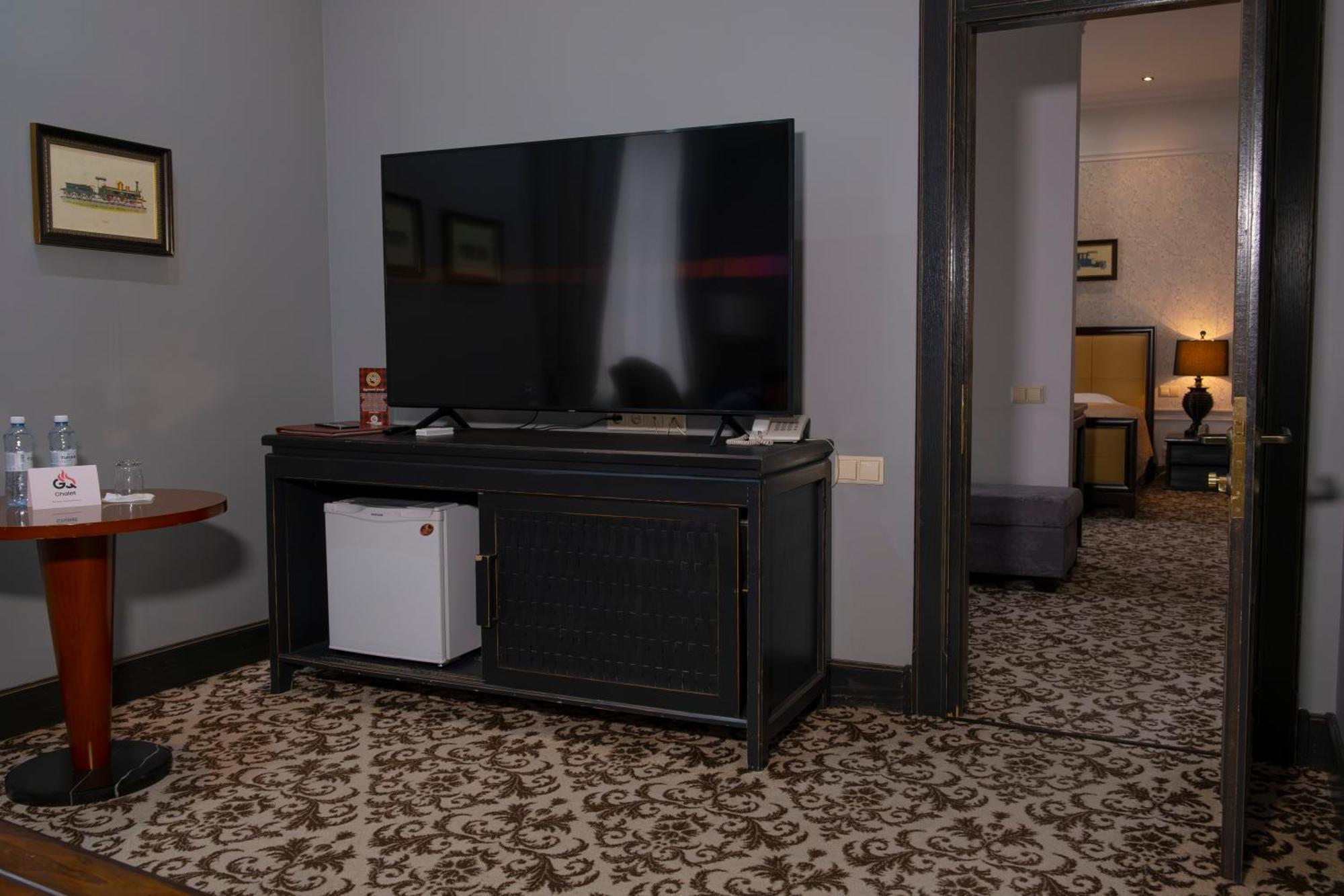 Plaza Hotel Kokshetau Exterior photo
