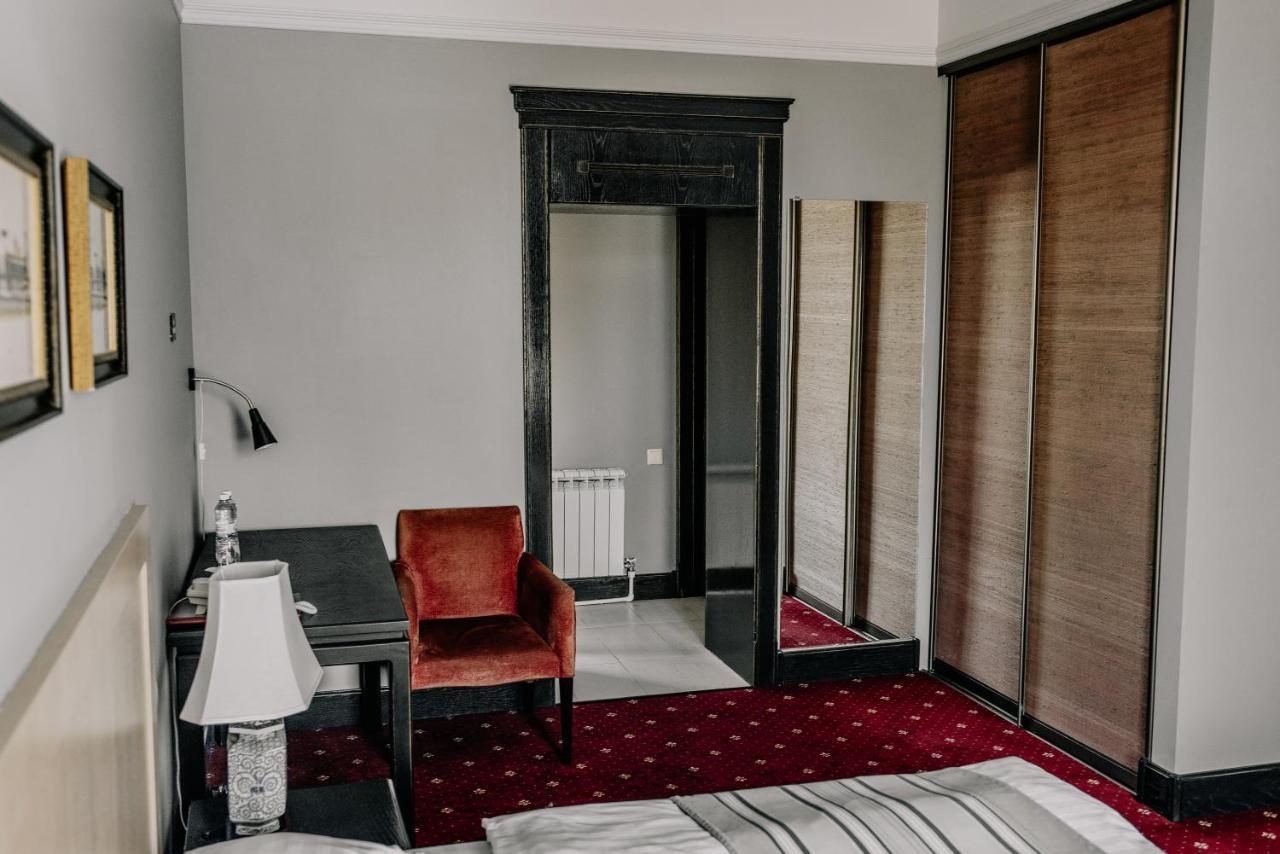 Plaza Hotel Kokshetau Exterior photo