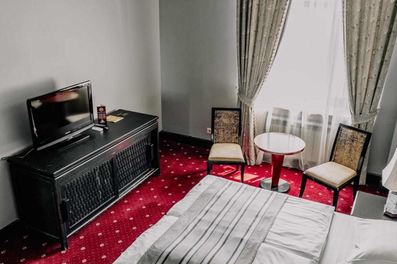Plaza Hotel Kokshetau Exterior photo